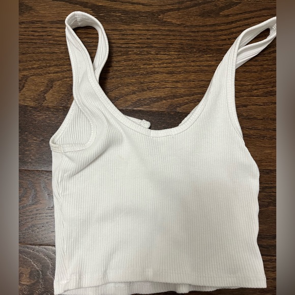 Garage- white tank with small v cutout - Picture 2 of 3